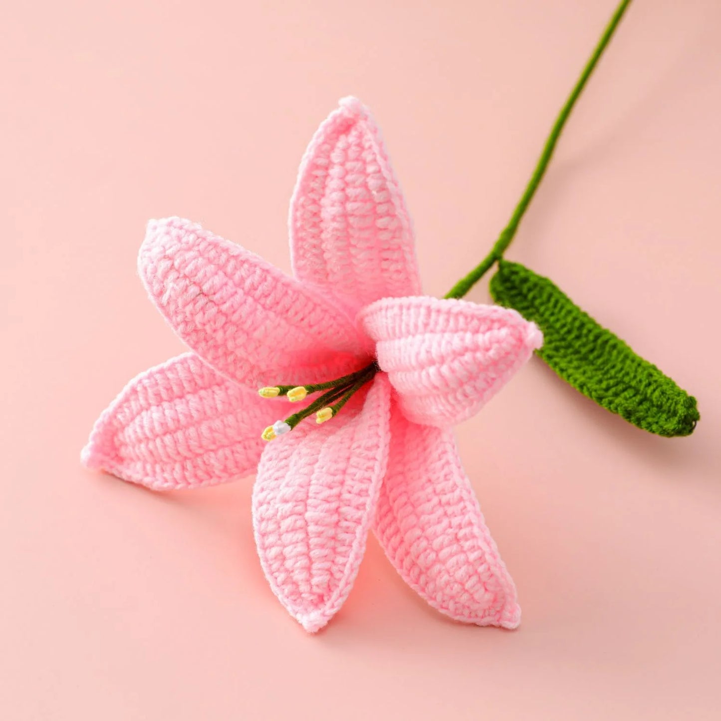 Lys en crochet – Pièce unique faite main