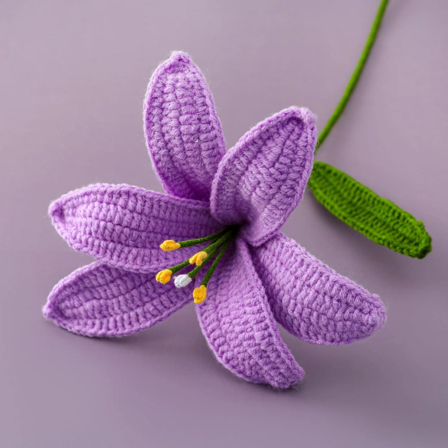 Lys en crochet – Pièce unique faite main